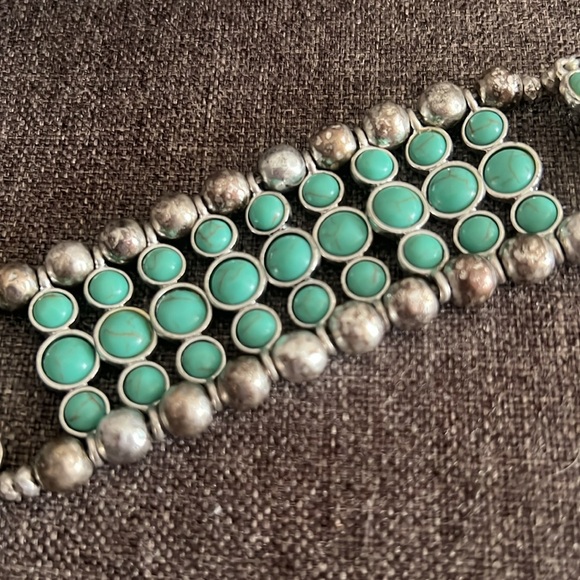 LUCKY BRAND FAUX TURQUOISE BEADED SILVER WIDE BRACELET - Picture 4 of 9
